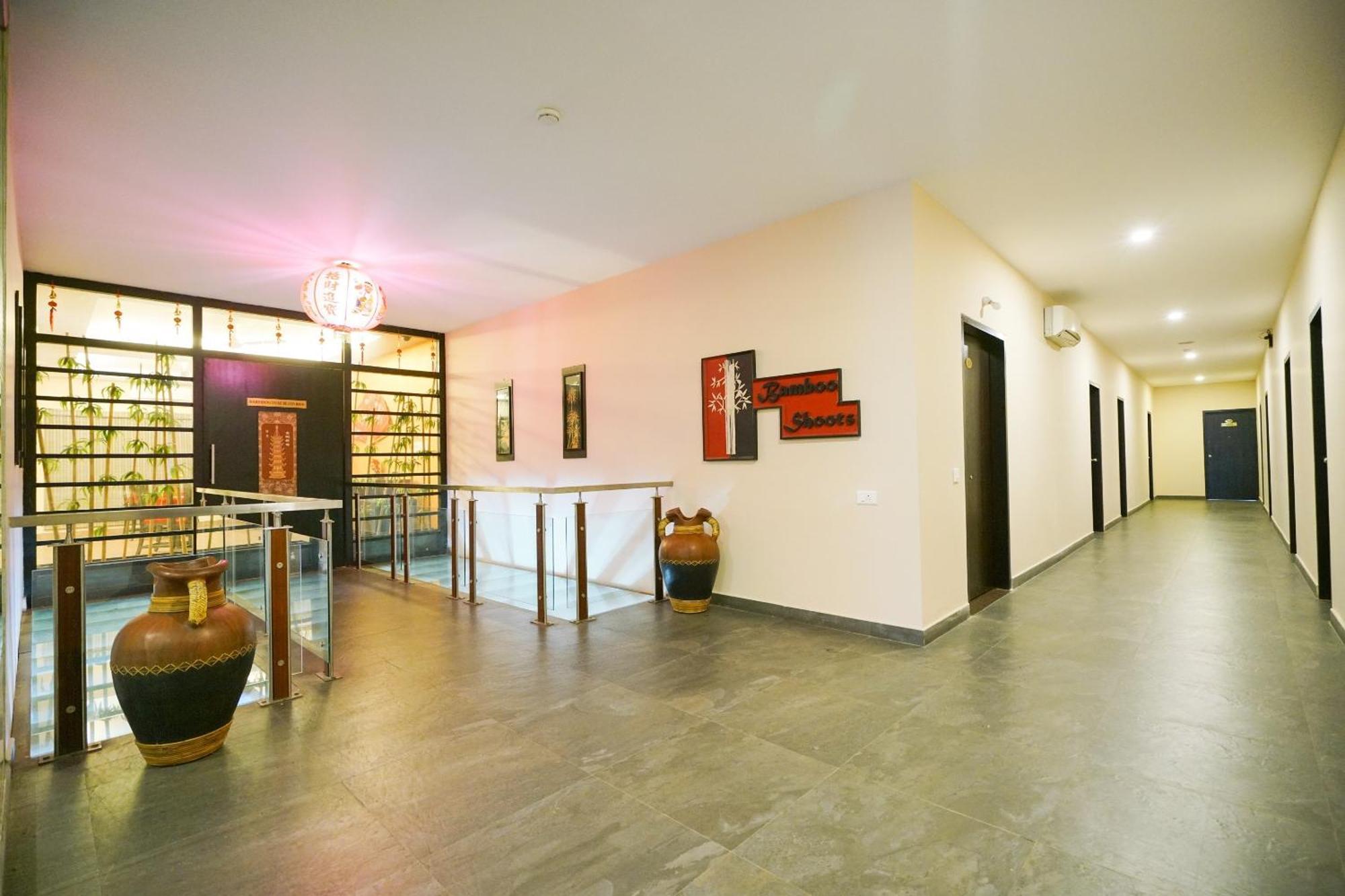 Super Townhouse Mookkannoor Tourist Home Ангамали Екстериор снимка